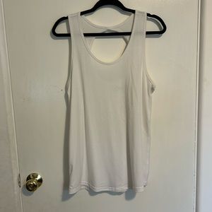 Zyia active tank